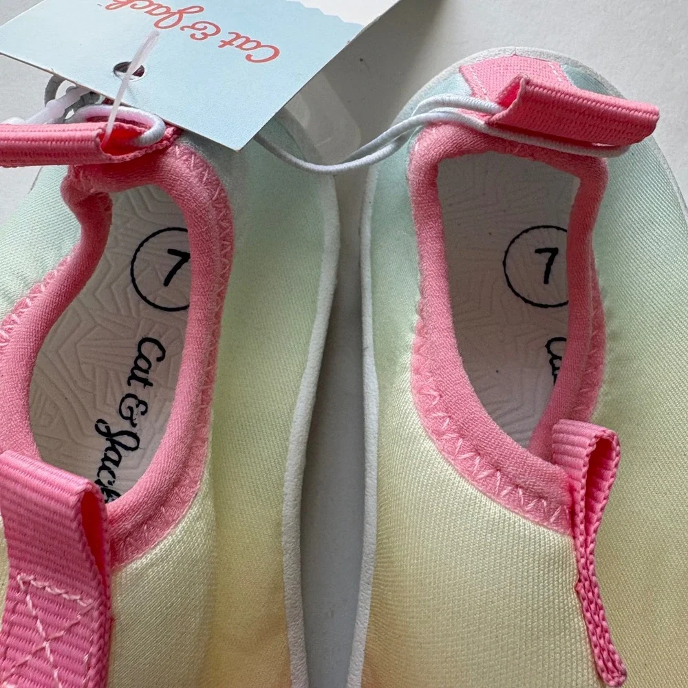 Cat & Jack Kids New w Tag Water Shoes‎ Size 7 Pink Yellow Ombre Swim Beach Pool